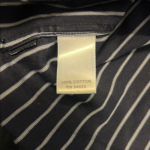 2 Banana Republic Blue and White Casual Button Down Shirt and Navy Shirt - Picture 15 of 15